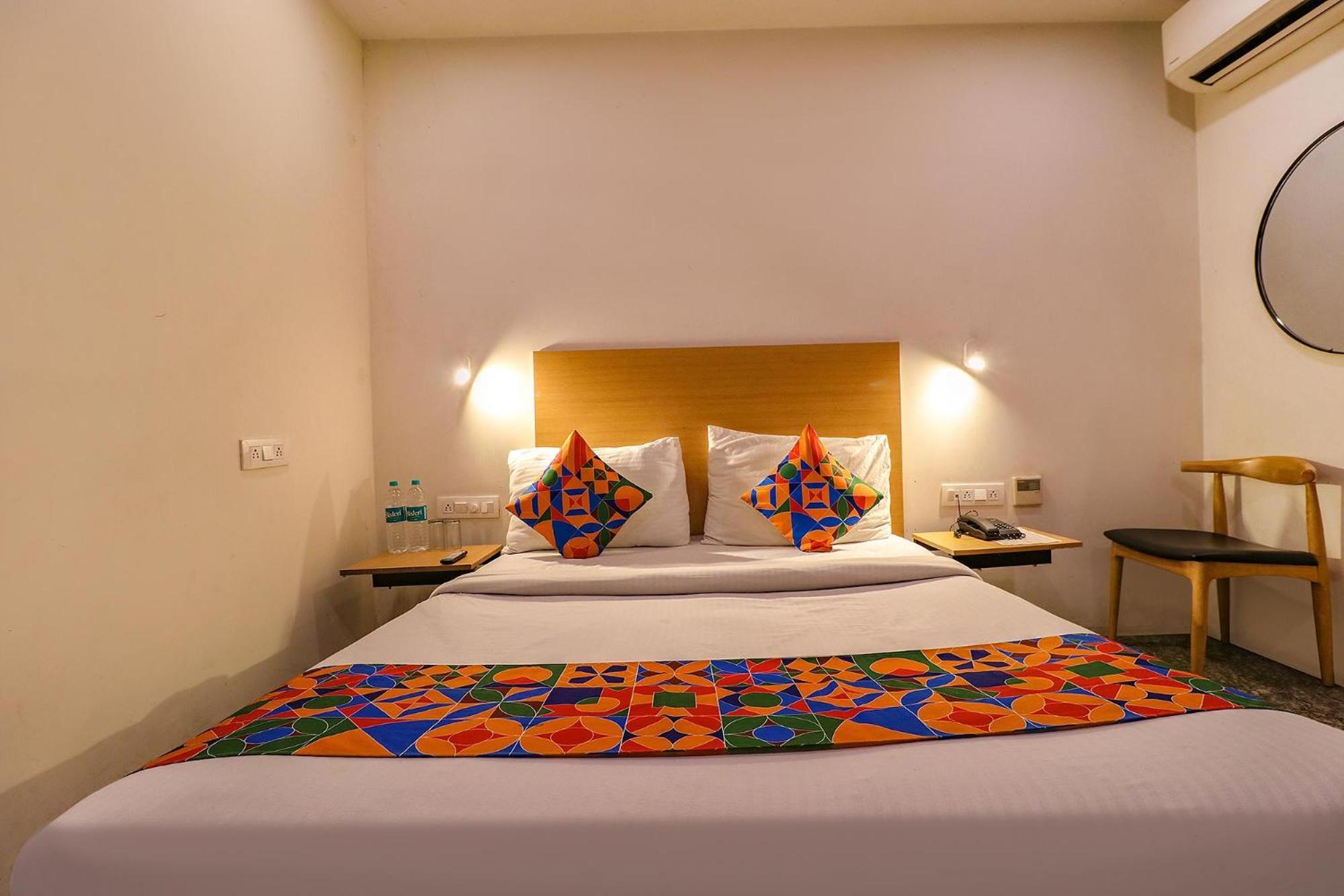 Fabhotel La Serene Punjabi Bagh Yeni Delhi Dış mekan fotoğraf